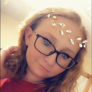 Meet your Posher, Corinne